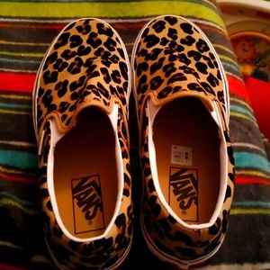 Leopard print Vans